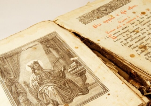 Произошел окончательный раскол Христианской Церкви - на римско-католическую и православную