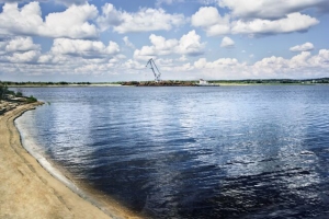 Принято постановление ЦК КПСС «О прекращении работ по переброске части стока северных и сибирских рек»