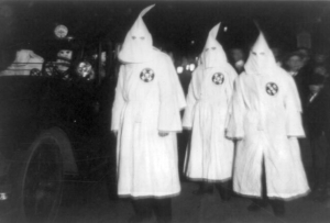 В США создана тайная расистская террористическая организация Ку-клукс-клан