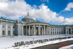 Российский император Александр I разрешил учредить в Москве Странноприимный дом (впоследствии НИИ скорой помощи им. Склифосовского)