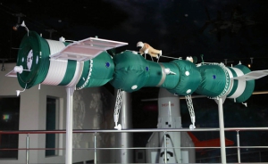 Первая в мире стыковка пилотируемых космических кораблей