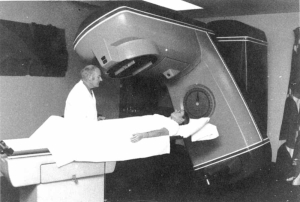 Первое применение радиации для лечения рак