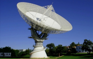 Основан первый в мире радиотелескоп
