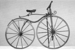 В Англии запатентован первый велосипед с педалями
