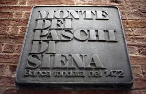 Основан банк Monte dei Paschi di Sien