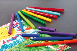 В Японии поступили в продажу разноцветные фломастеры