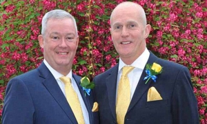 В Англии и Уэльсе зарегистрированы первые однополые браки