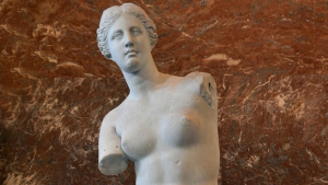 На греческом острове Милос крестьянин Йоргос Кентротас нашёл статую, известную как Венера Милосская