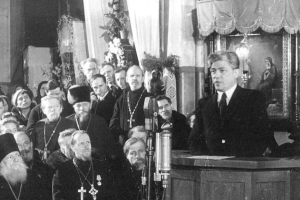 В СССР принято решение о создании Совета по делам неправославных культов