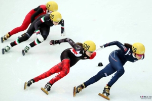 Шорт-трек - состоялся дебют показательных выступлений шорт-трека на Олимпийских играх