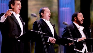 В Риме впервые выступили вместе три выдающихся тенора современности – Лучано Паваротти, Пласидо Доминго и Хосе Каррерас