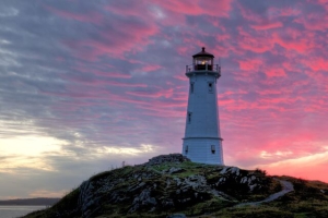 Введен в эксплуатацию первый в Канаде маяк