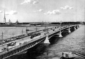 В Петербурге состоялось торжественное открытие Троицкого моста через реку Неву