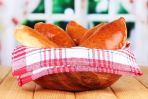 День пирожков с малиновым вареньем