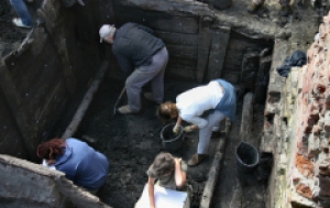 День археолога