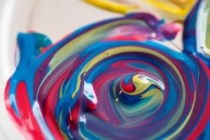 День смешивания разноцветных лаков