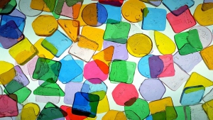 День разноцветных стекол