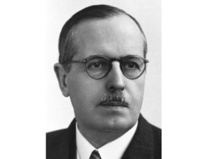 Бернардо Усай