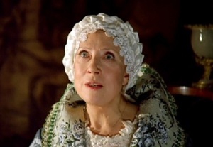 Инна Чурикова