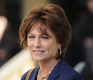 Жаклин Биссет