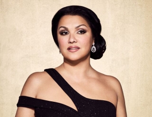 Анна Нетребко