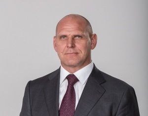 Александр Карелин