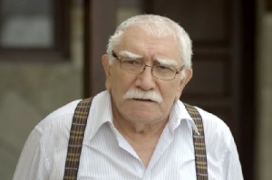 Армен Джигарханян