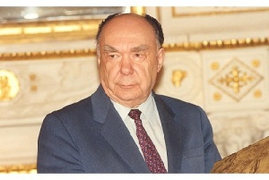 Александр Яковлев