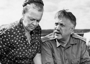 Михаил Жаров