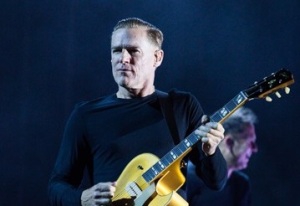 Брайан Адамс