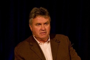 Гус Хиддинк