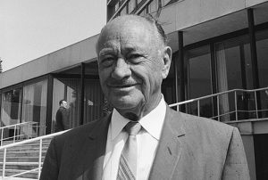 Конрад Хилтон