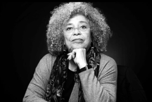 Анджела Дэвис