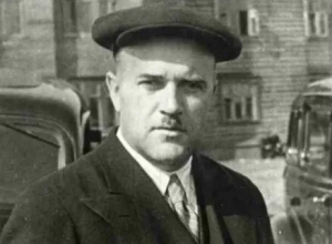 Авраамий Завенягин